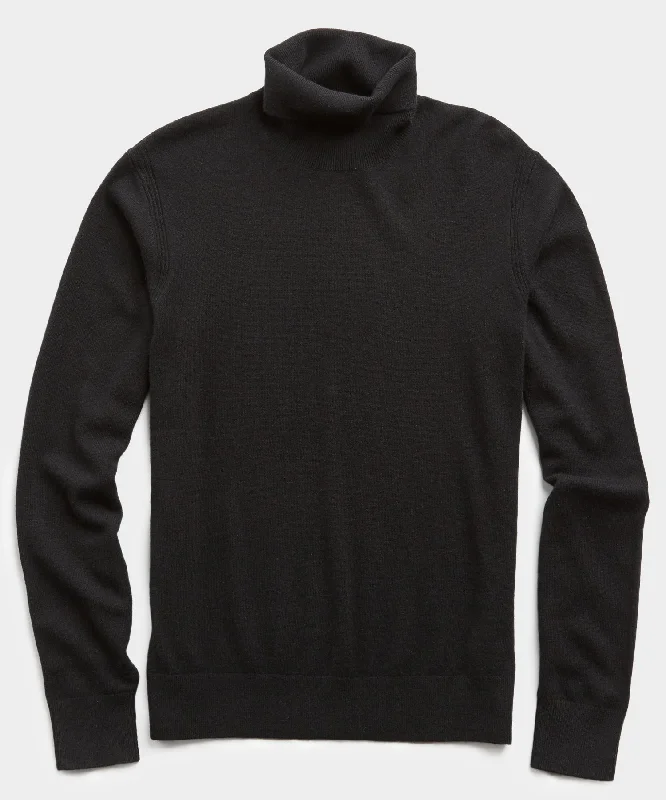 Cashmere Turtleneck in Black