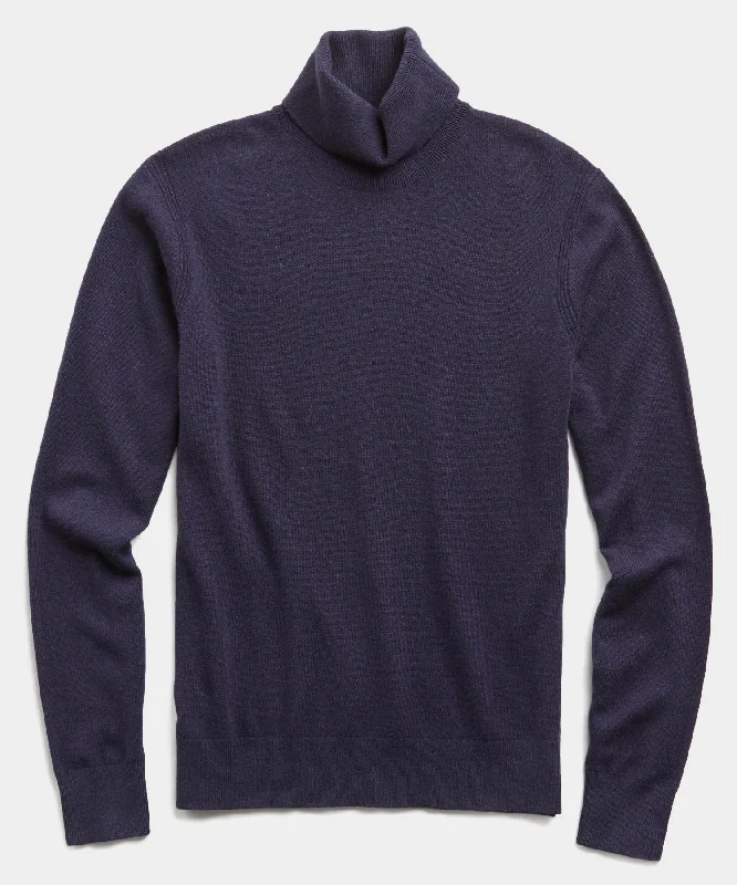 Cashmere Turtleneck in Navy