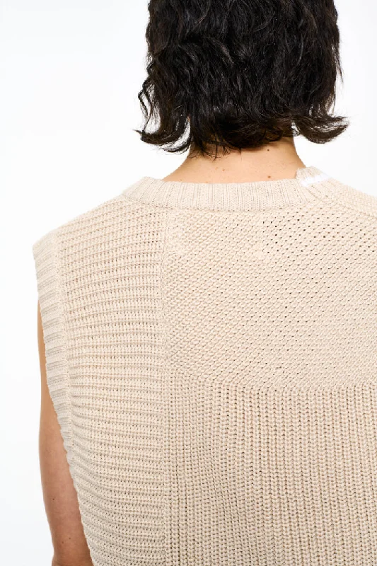 cc-knit-vest-beige