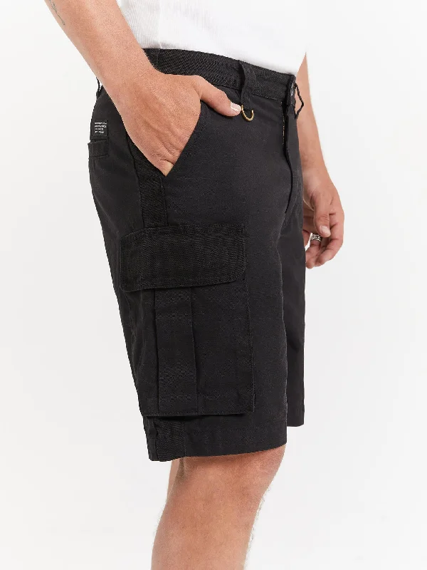 century-slacker-cargo-shorts-in-black