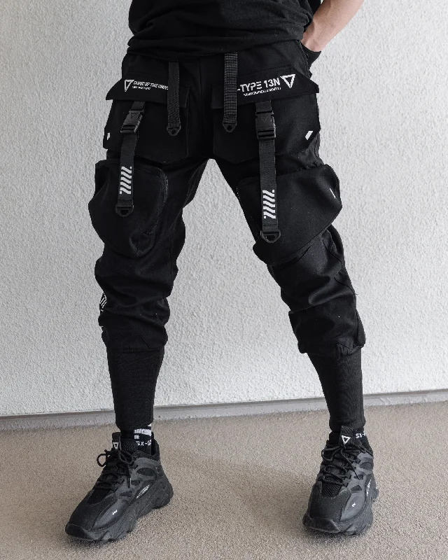 cg-type-13n-black-cargo-pants