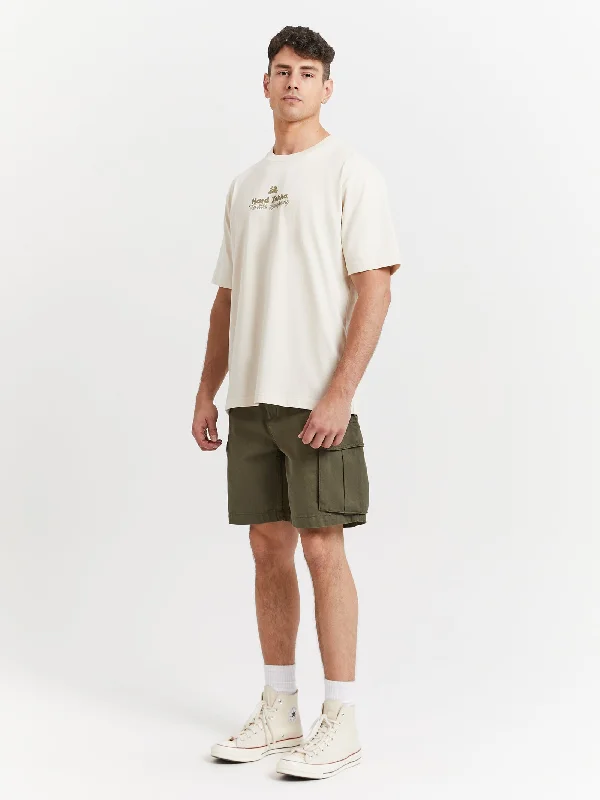 hard-yakka-slacker-cargo-shorts-in-army-green