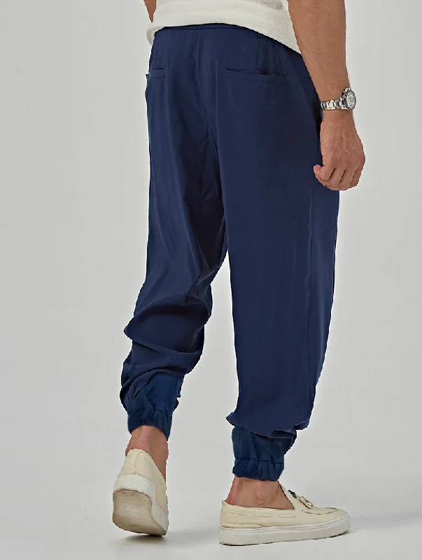 marcus-casual-pants-in-blue-navy