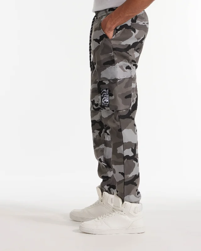 mens-tech-twill-draw-toggle-cargo-jogger-965-street-camo-eo43b92-estc