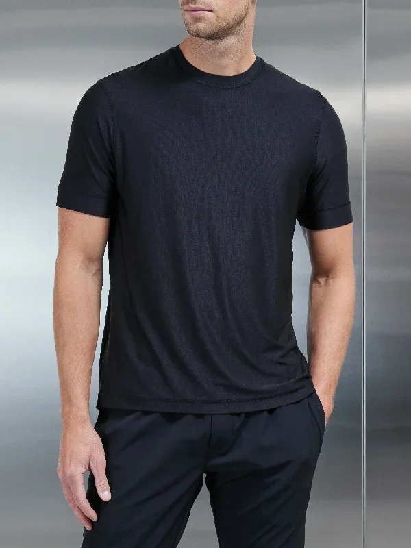 Performance T-Shirt in Black