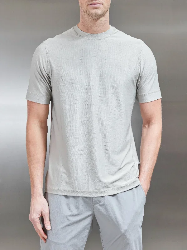 Performance T-Shirt in Stone