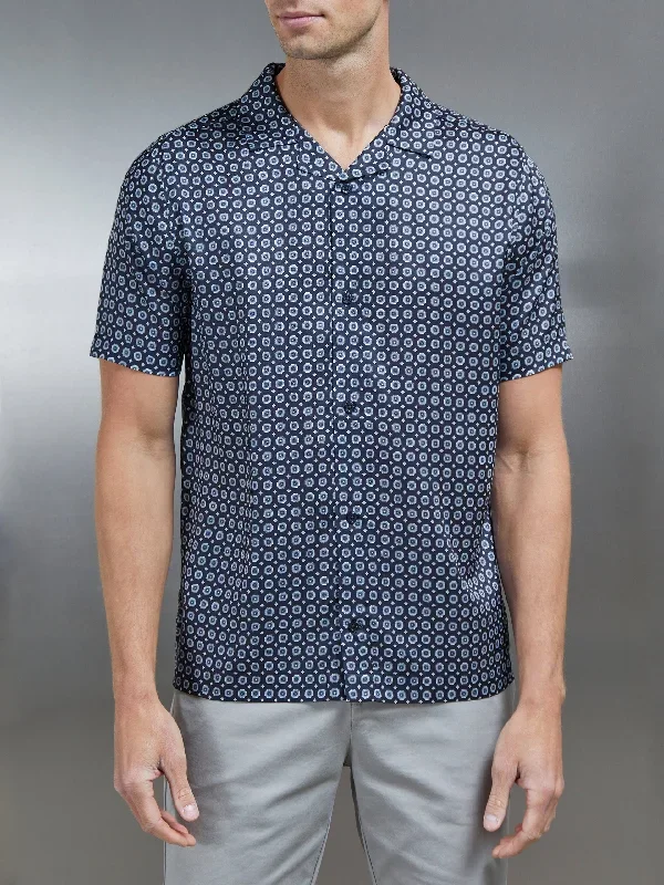 Printed Revere Resort Shirt in Navy